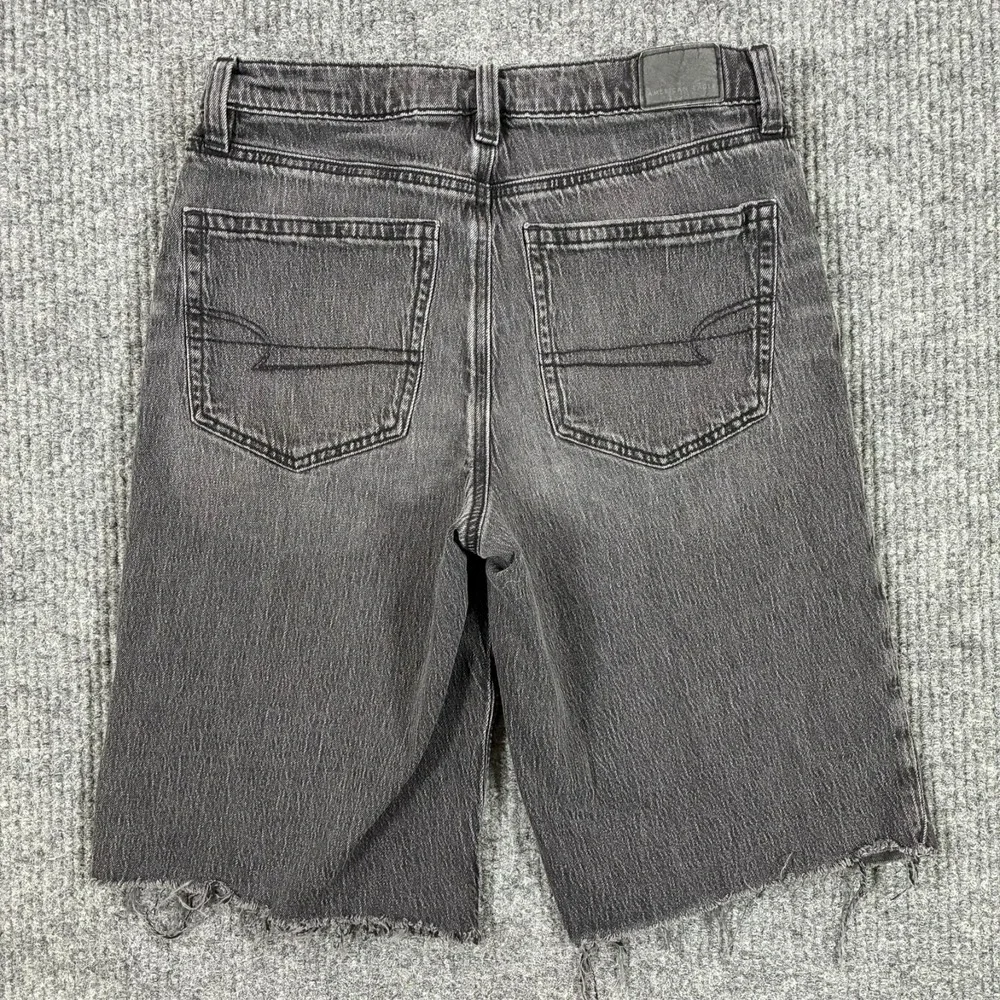 American Eagle Strigid Womens Baggy Bermuda Shorts Size 4 Black Denim Strigid